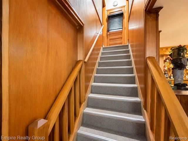 17300 Buckingham Avenue, Beverly Hills, MI 48025