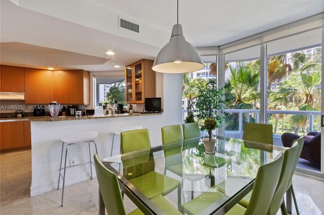 21050 Point Place 604, Aventura, FL 33180