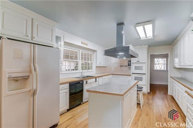 692 W Union Grove Circle, Auburn, GA 30011