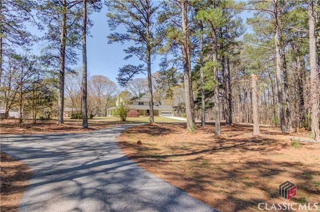 692 W Union Grove Circle, Auburn, GA 30011