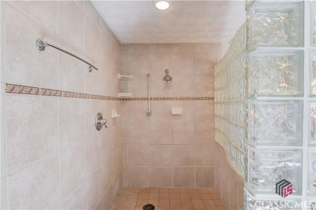 692 W Union Grove Circle, Auburn, GA 30011