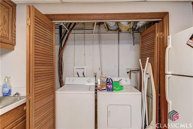 692 W Union Grove Circle, Auburn, GA 30011