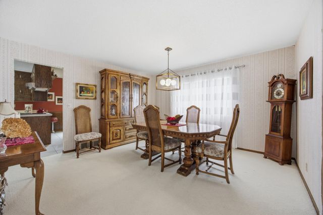 171 N Woodcrest Drive N, Fargo, ND 58102