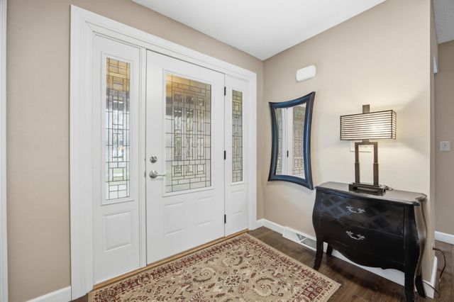 171 N Woodcrest Drive N, Fargo, ND 58102