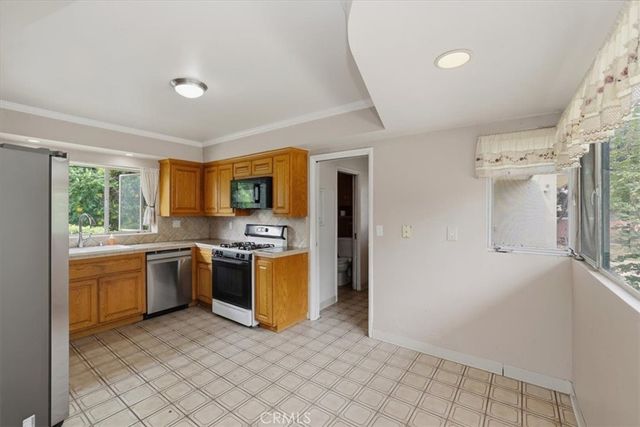 8561 Davista, Whittier, CA 90605