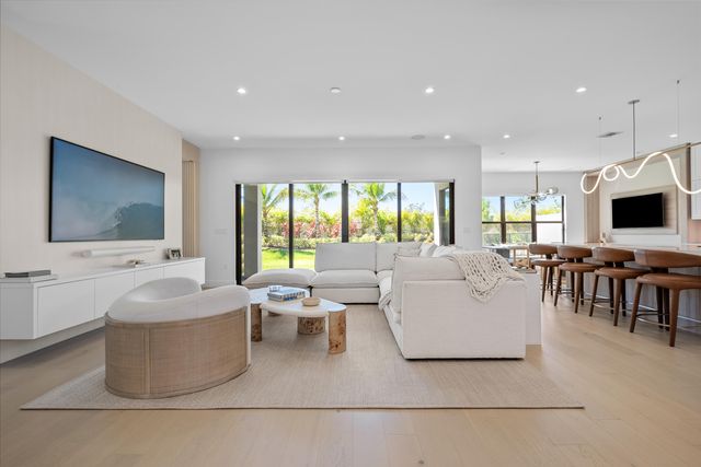 20135 Casa De Campo Lane, Boca Raton, FL 33434