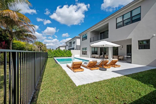 20135 Casa De Campo Lane, Boca Raton, FL 33434