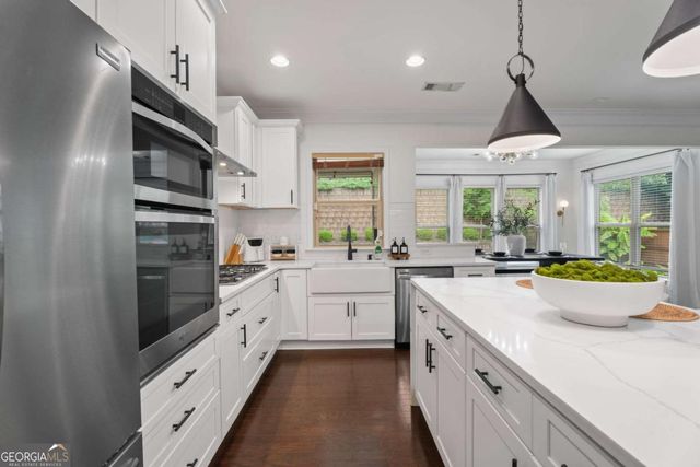 1172 Terrasol Ridge SW, Lilburn, GA 30047