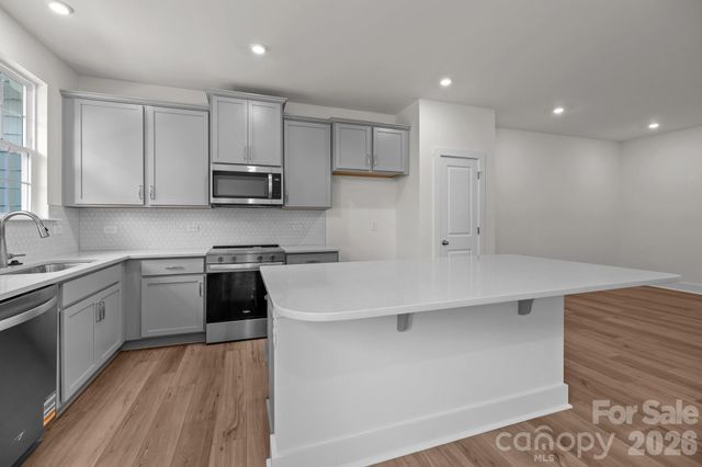 2930 Clyde Drive 33, Charlotte, NC 28208