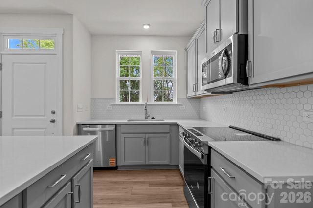 2930 Clyde Drive 33, Charlotte, NC 28208