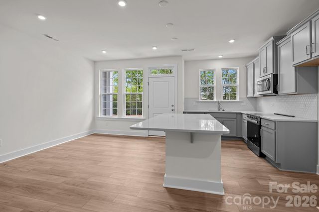 2930 Clyde Drive 33, Charlotte, NC 28208