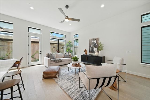 1711 Bologna Lane, Houston, TX 77055