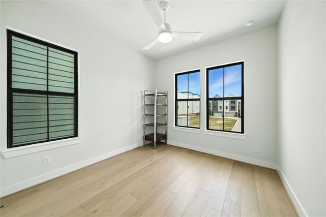 1711 Bologna Lane, Houston, TX 77055