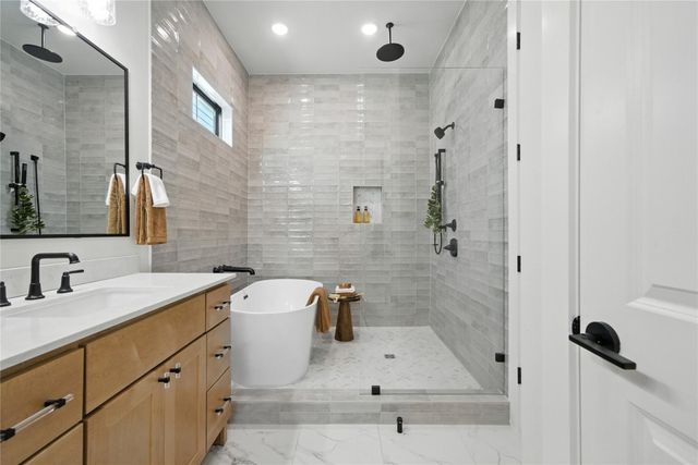 1711 Bologna Lane, Houston, TX 77055