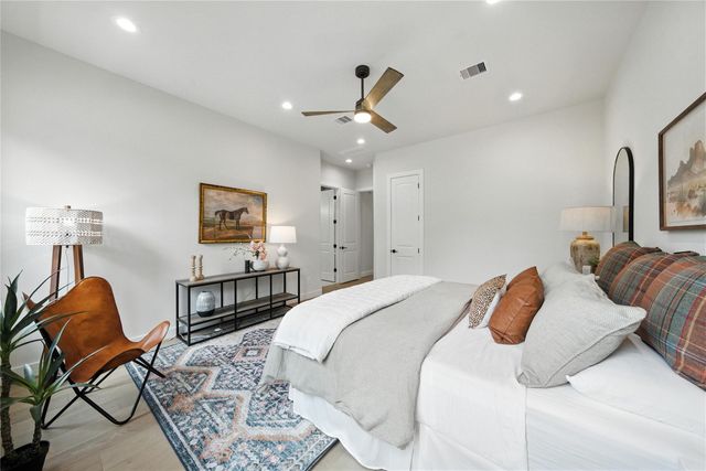 1711 Bologna Lane, Houston, TX 77055