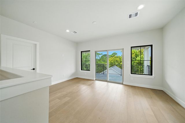 1711 Bologna Lane, Houston, TX 77055