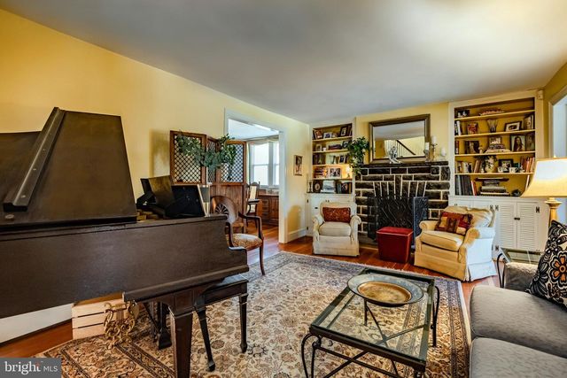 154 GRANDVIEW RD, Ardmore, PA 19003