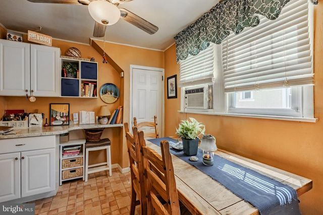 154 GRANDVIEW RD, Ardmore, PA 19003