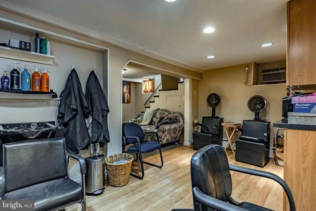 154 GRANDVIEW RD, Ardmore, PA 19003