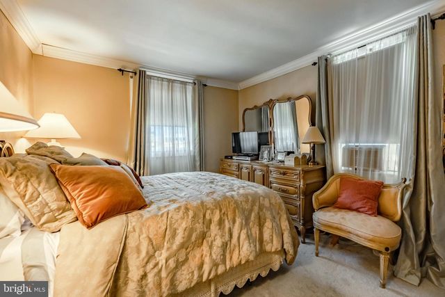 154 GRANDVIEW RD, Ardmore, PA 19003