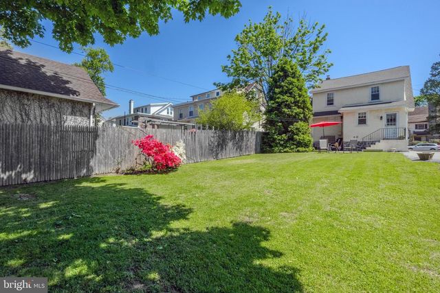 154 GRANDVIEW RD, Ardmore, PA 19003