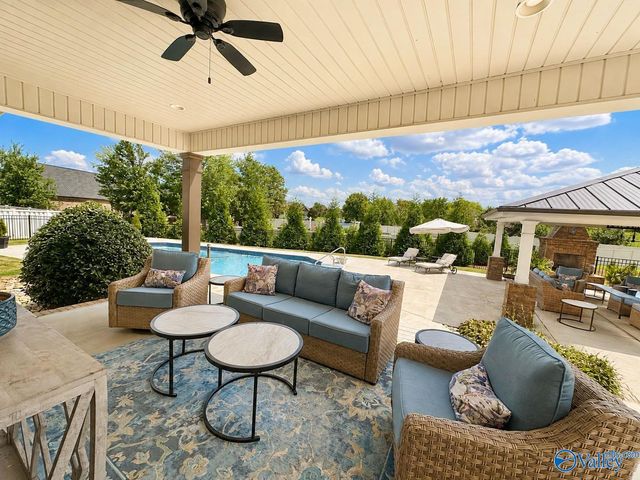 12590 Carriage Park Lane, Athens, AL 35613
