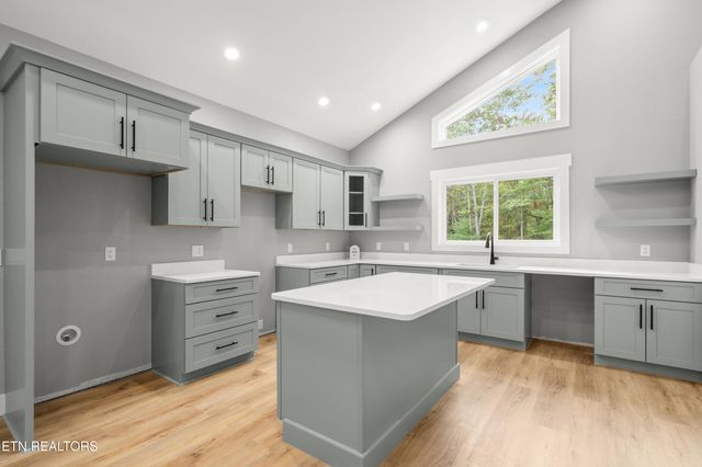 9103 Hondo Drive, Crossville, TN 38572