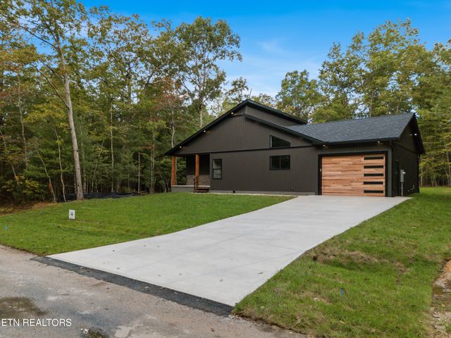 9103 Hondo Drive, Crossville, TN 38572