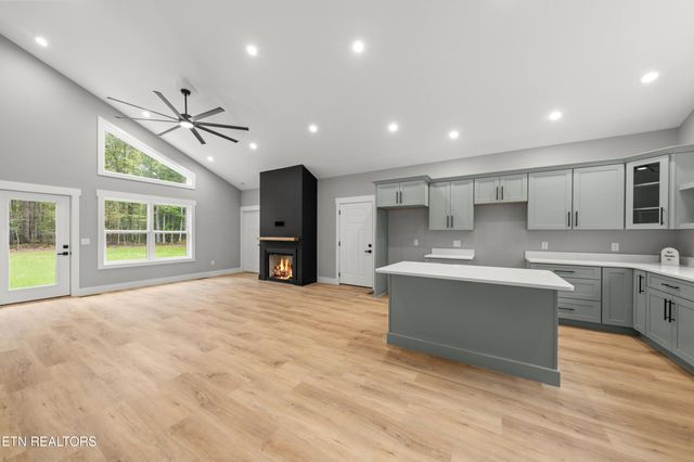 9103 Hondo Drive, Crossville, TN 38572