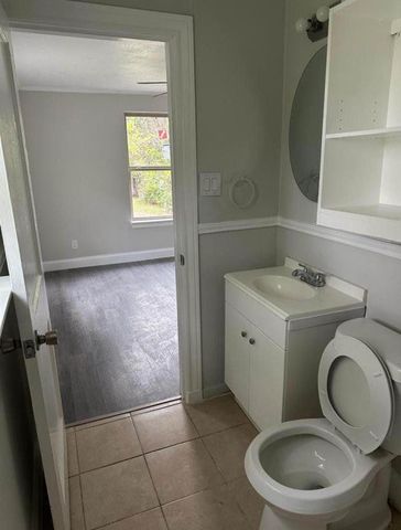 702 Rosedale Street B, La Marque, TX 77568