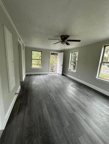 702 Rosedale Street B, La Marque, TX 77568