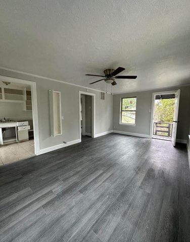 702 Rosedale Street B, La Marque, TX 77568