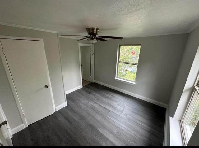 702 Rosedale Street B, La Marque, TX 77568