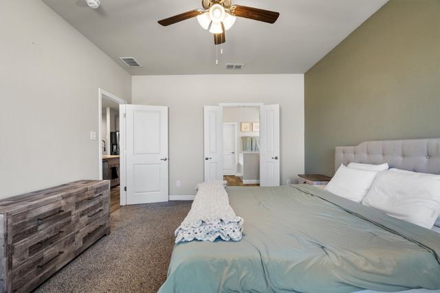 5525 Round Hill Road, Denton, TX 76210