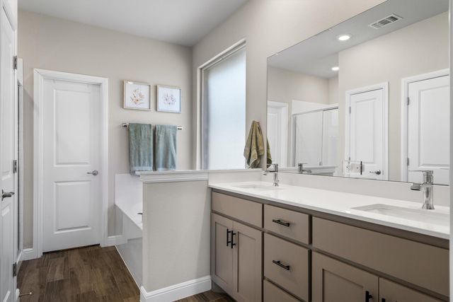 5525 Round Hill Road, Denton, TX 76210