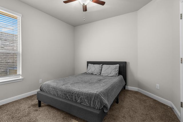 5525 Round Hill Road, Denton, TX 76210