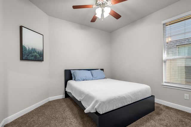 5525 Round Hill Road, Denton, TX 76210