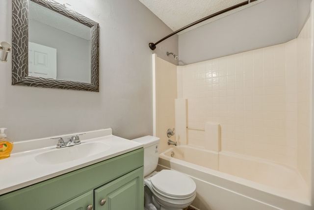 5610 Eagle Rock Road, Arlington, TX 76017