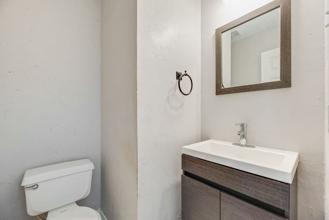 5610 Eagle Rock Road, Arlington, TX 76017