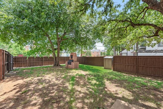 5610 Eagle Rock Road, Arlington, TX 76017