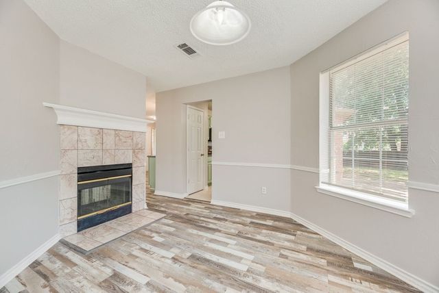 5610 Eagle Rock Road, Arlington, TX 76017