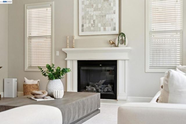 130 Arundel Dr, Hayward, CA 94542