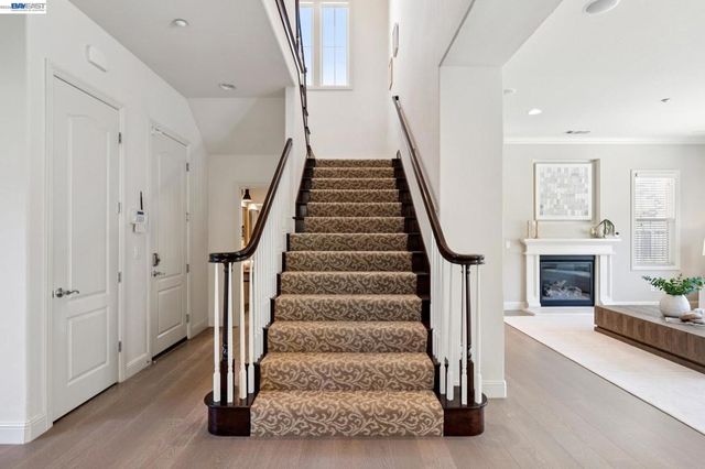 130 Arundel Dr, Hayward, CA 94542