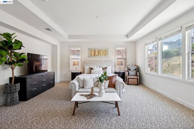 130 Arundel Dr, Hayward, CA 94542