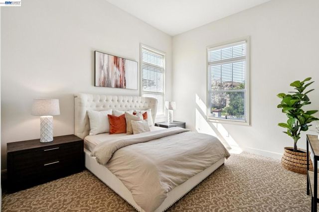 130 Arundel Dr, Hayward, CA 94542