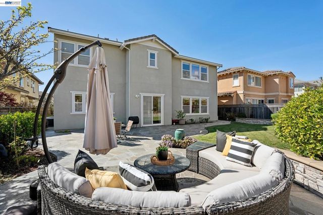 130 Arundel Dr, Hayward, CA 94542