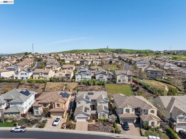 130 Arundel Dr, Hayward, CA 94542