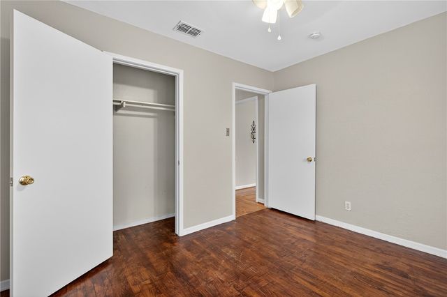 734 Lansdown Dr, Corpus Christi, TX 78412