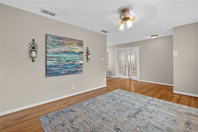 734 Lansdown Dr, Corpus Christi, TX 78412