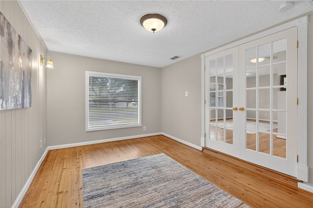 734 Lansdown Dr, Corpus Christi, TX 78412